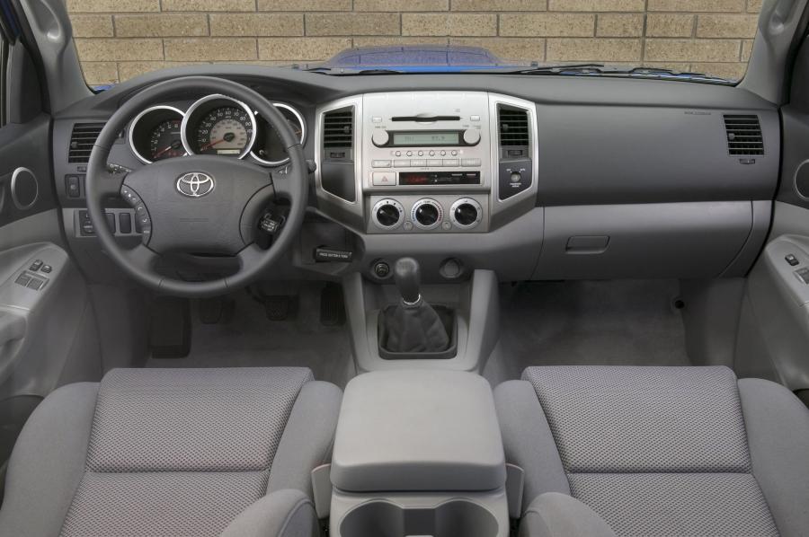  Toyota Tacoma 2006 года  (фото 8 из 84)